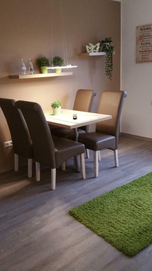 Daisys Ferienwohnung 68 ヴィルヘルムスハーフェン エクステリア 写真