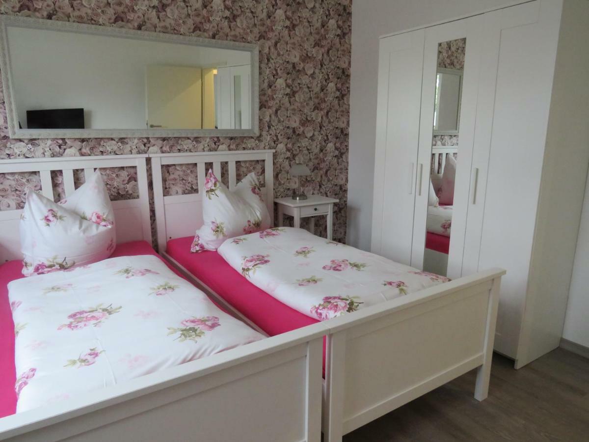 Daisys Ferienwohnung 68 ヴィルヘルムスハーフェン エクステリア 写真